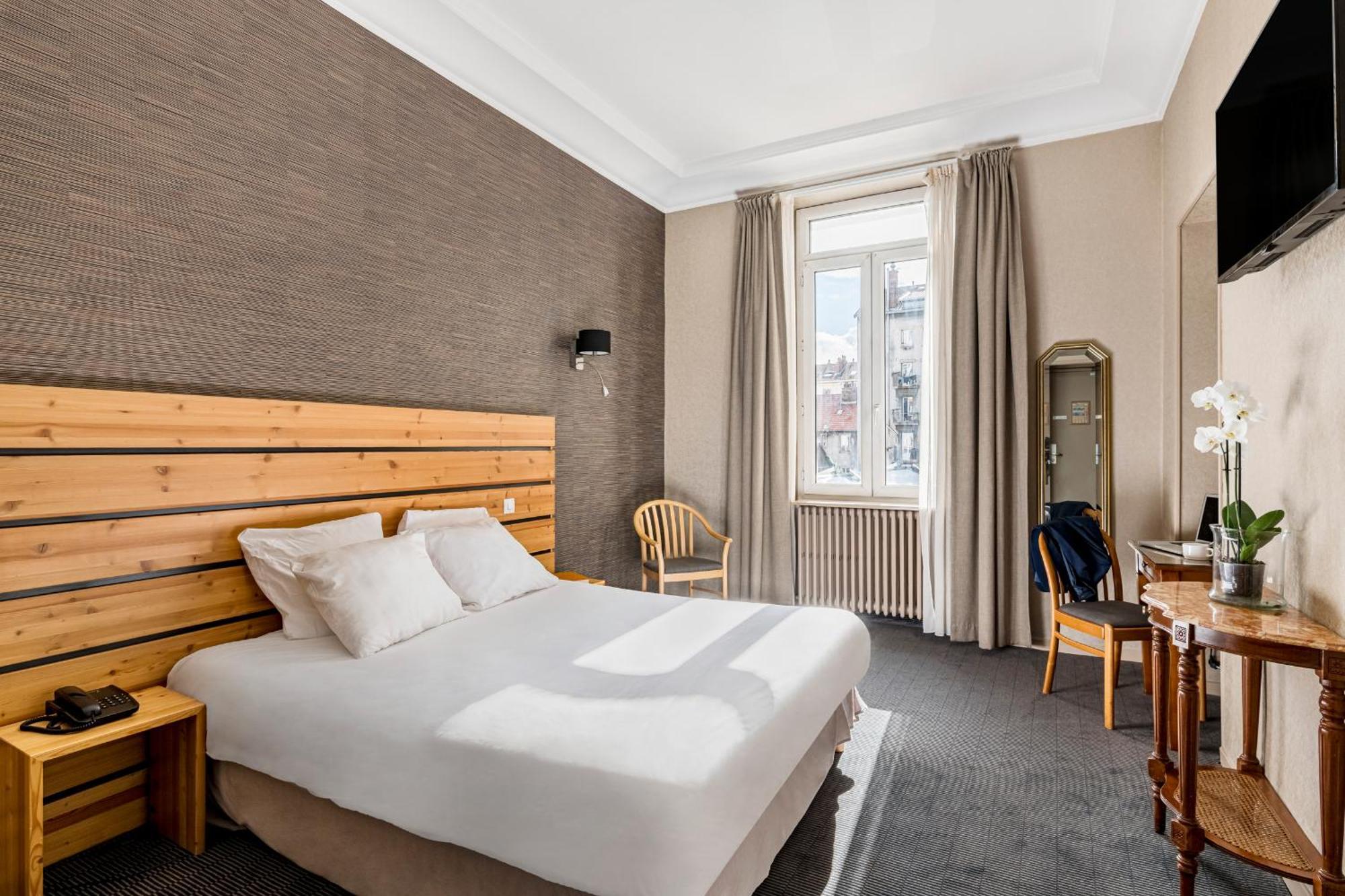 Hotel Terminus Grenoble Exteriör bild